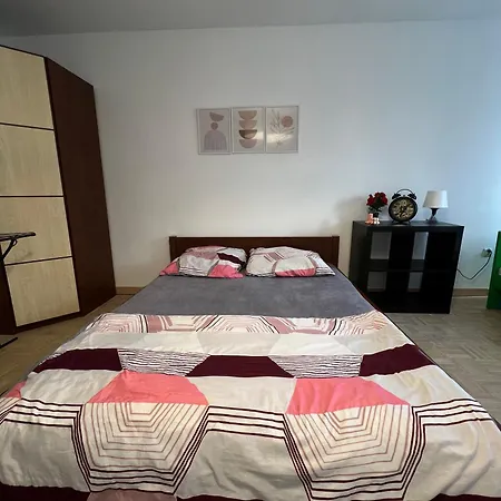 Stayo - Center Apartmán